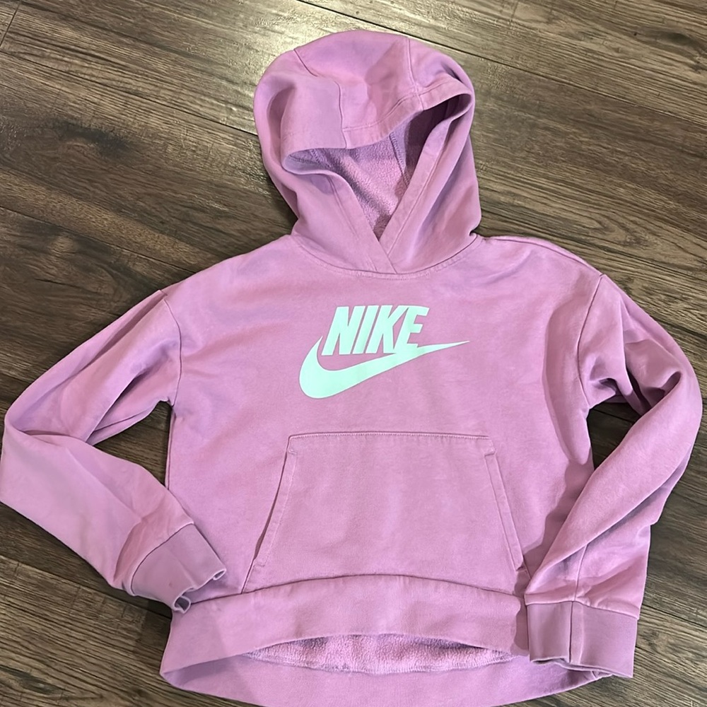 Nike Hoodie Girl’s Medium (8)